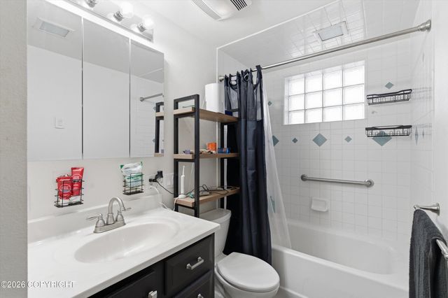 2515 Aspen Drive, Anchorage, AK 99517