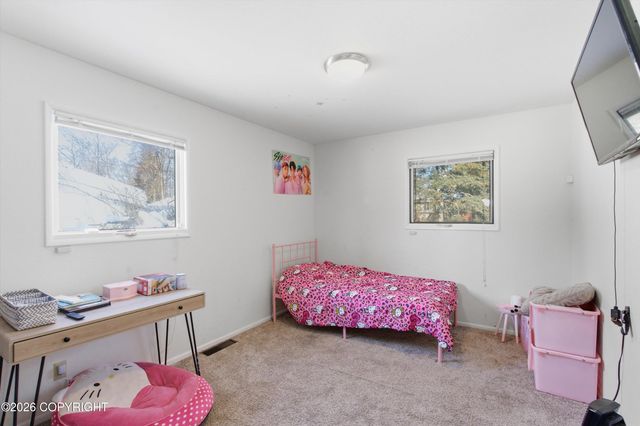 2515 Aspen Drive, Anchorage, AK 99517