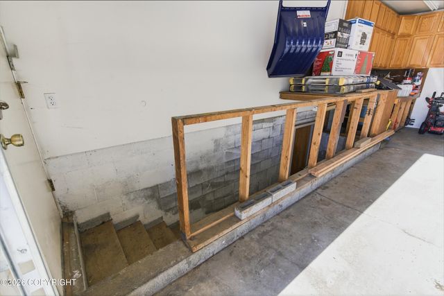 2515 Aspen Drive, Anchorage, AK 99517