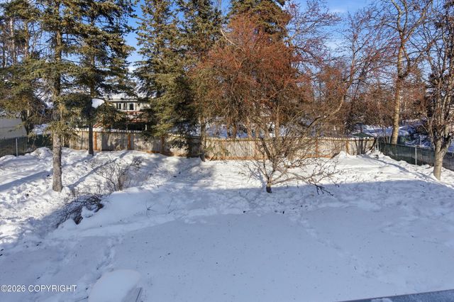 2515 Aspen Drive, Anchorage, AK 99517