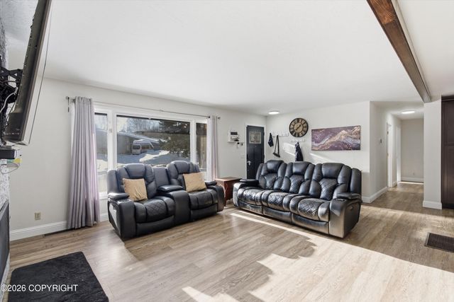 2515 Aspen Drive, Anchorage, AK 99517