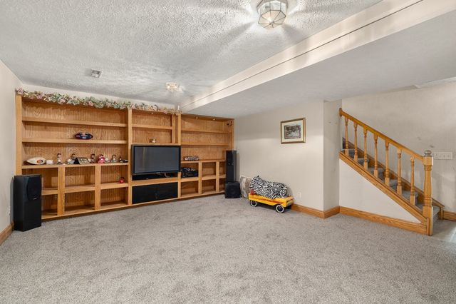 3320 Oakstone Drive, Ontario, OH 44903