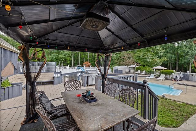 3320 Oakstone Drive, Ontario, OH 44903