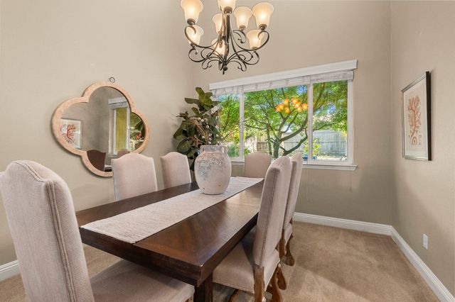 2564 W Summerland Way, Roseville, CA 95747