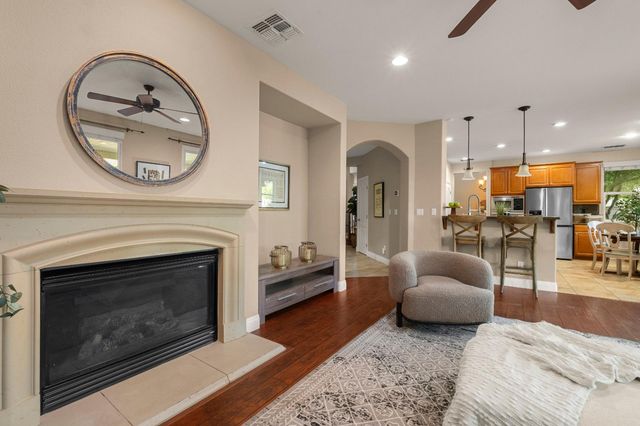 2564 W Summerland Way, Roseville, CA 95747