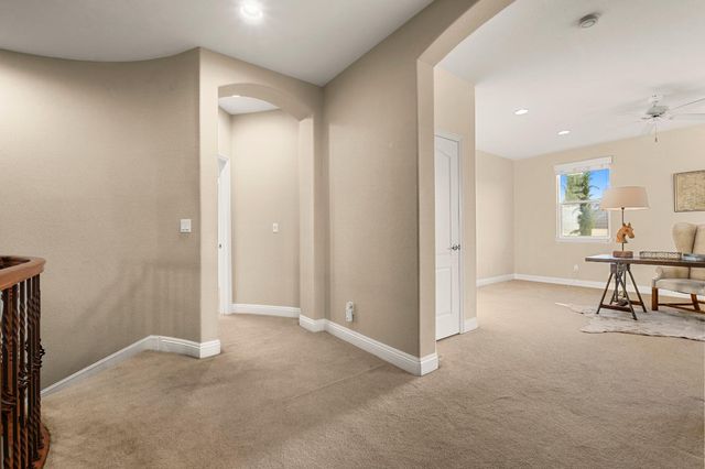 2564 W Summerland Way, Roseville, CA 95747