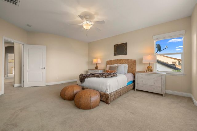 2564 W Summerland Way, Roseville, CA 95747