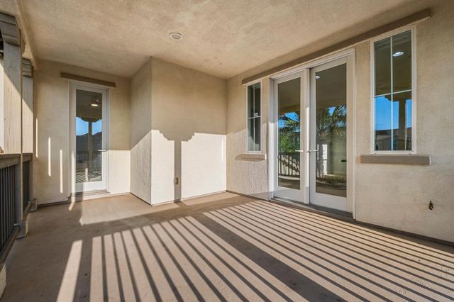 2564 W Summerland Way, Roseville, CA 95747