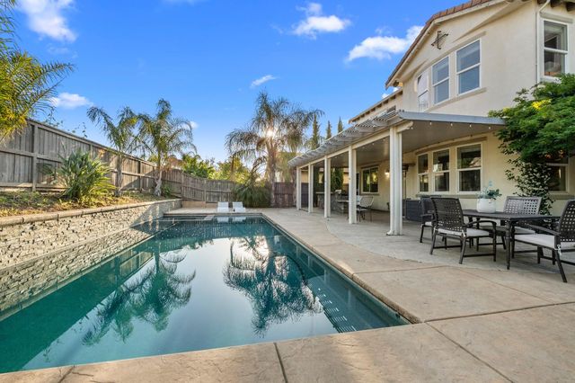 2564 W Summerland Way, Roseville, CA 95747