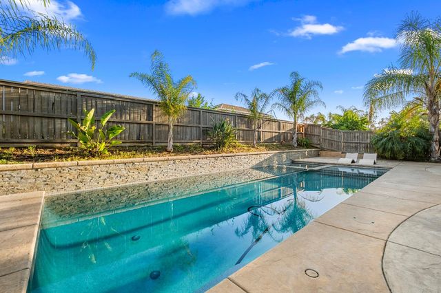 2564 W Summerland Way, Roseville, CA 95747
