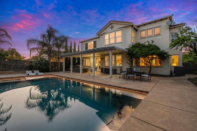 2564 W Summerland Way, Roseville, CA 95747