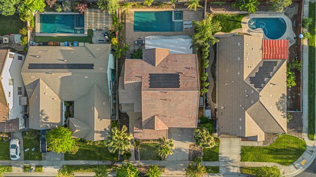 2564 W Summerland Way, Roseville, CA 95747