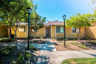 4885 N Backer Avenue # 128, Fresno, CA 93726