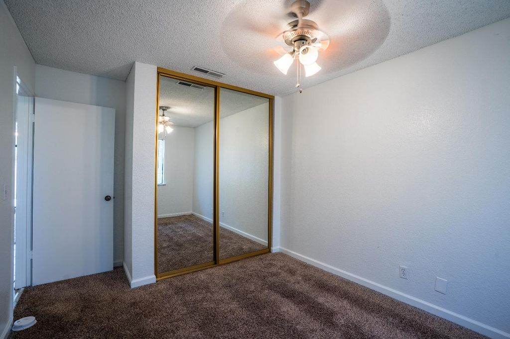 Image 26 of property listing at 4885 N Backer Avenue # 128, Fresno, CA 93726