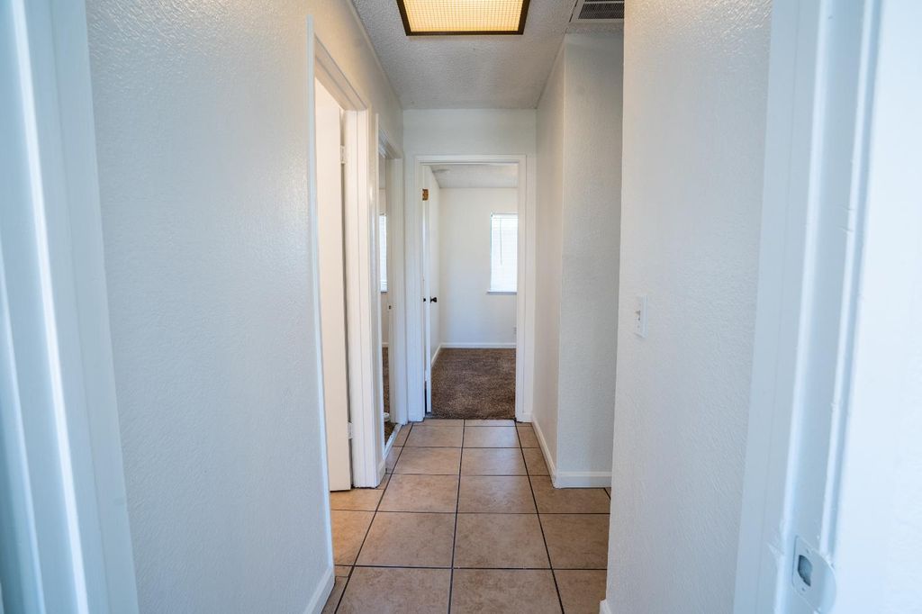 Image 28 of property listing at 4885 N Backer Avenue # 128, Fresno, CA 93726