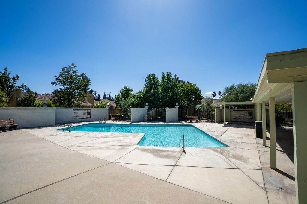 Image 37 of property listing at 4885 N Backer Avenue # 128, Fresno, CA 93726