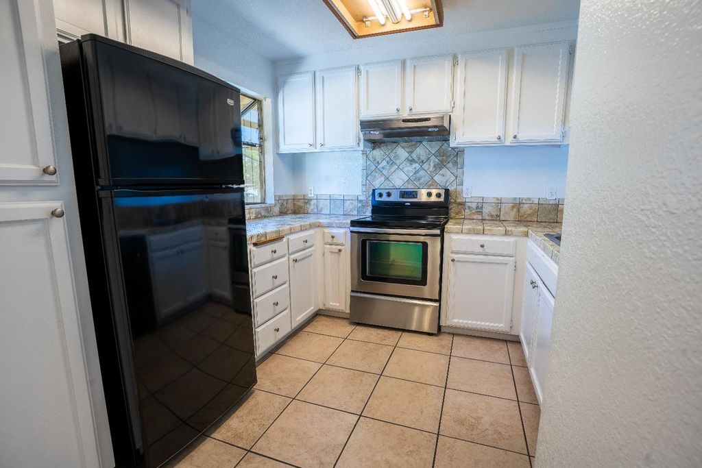 Image 7 of property listing at 4885 N Backer Avenue # 128, Fresno, CA 93726