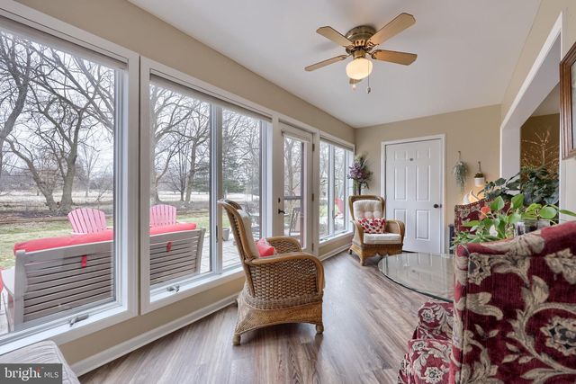 225 BLACK OAK DR, Lancaster, PA 17602