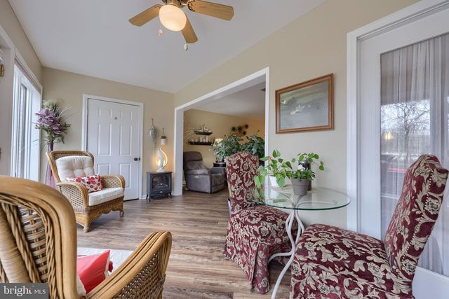 225 BLACK OAK DR, Lancaster, PA 17602