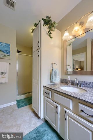 225 BLACK OAK DR, Lancaster, PA 17602