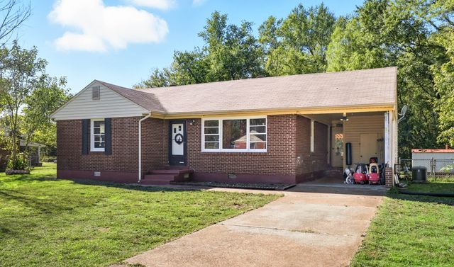 205 Rebecca Ln, Clarksville, TN 37042