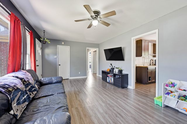 205 Rebecca Ln, Clarksville, TN 37042