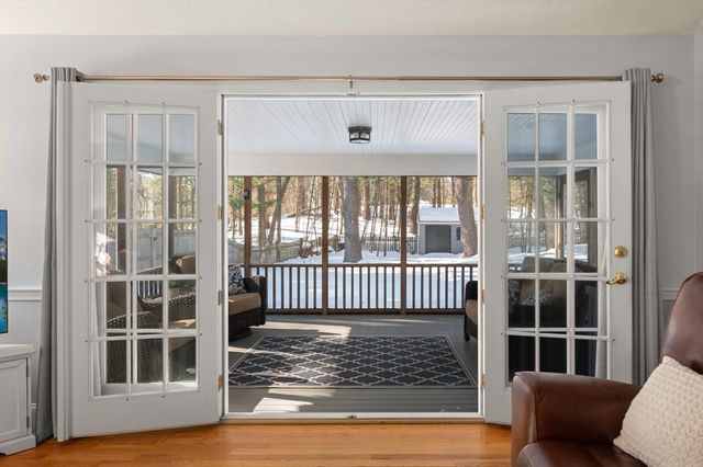 43 Ashley Place, Reading, MA 01867