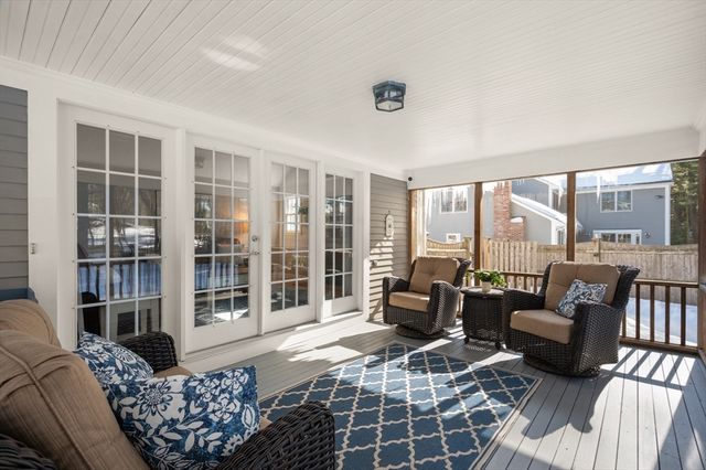 43 Ashley Place, Reading, MA 01867