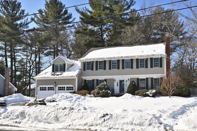 43 Ashley Place, Reading, MA 01867