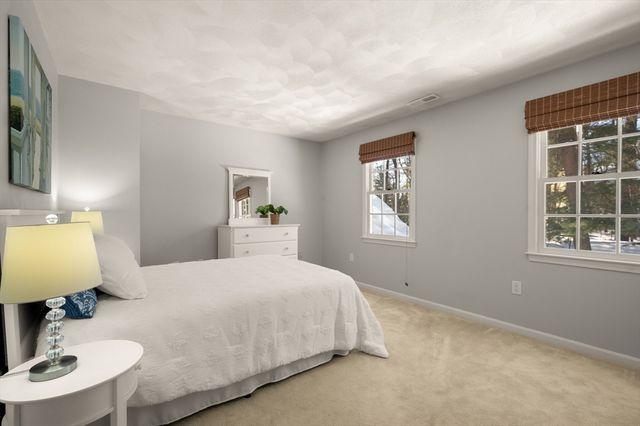 43 Ashley Place, Reading, MA 01867