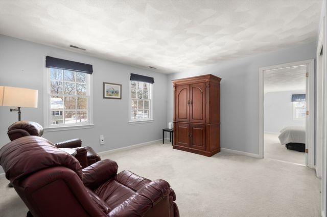 43 Ashley Place, Reading, MA 01867