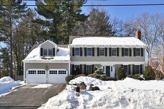 43 Ashley Place, Reading, MA 01867