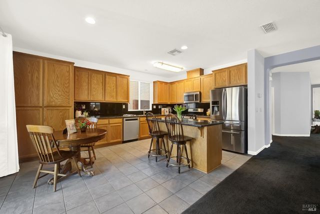 625 Greentree Cir, Fairfield, CA 94534