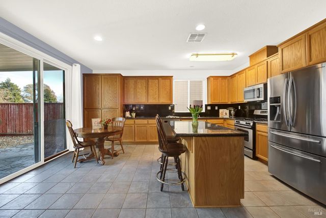 625 Greentree Cir, Fairfield, CA 94534