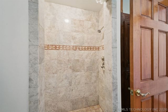 9488 E 137th Street S, Bixby, OK 74008
