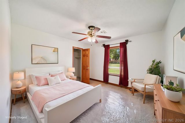 9488 E 137th Street S, Bixby, OK 74008