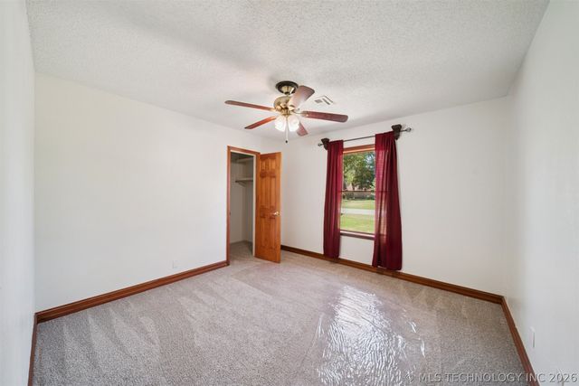 9488 E 137th Street S, Bixby, OK 74008