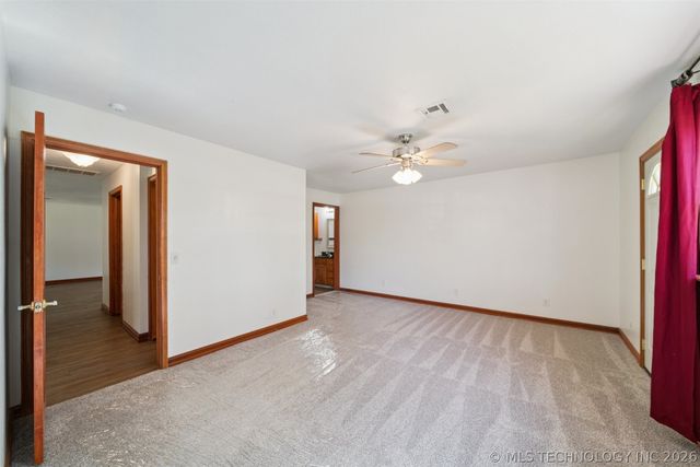 9488 E 137th Street S, Bixby, OK 74008