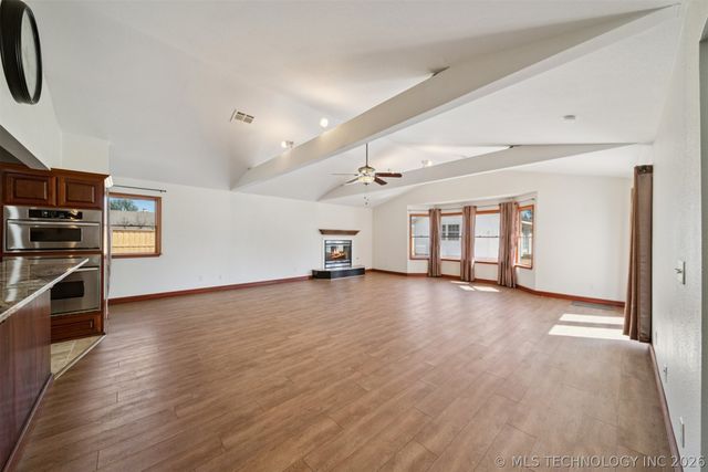 9488 E 137th Street S, Bixby, OK 74008