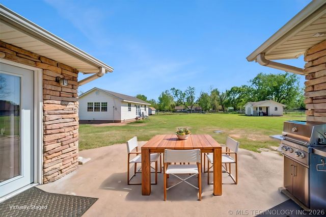 9488 E 137th Street S, Bixby, OK 74008