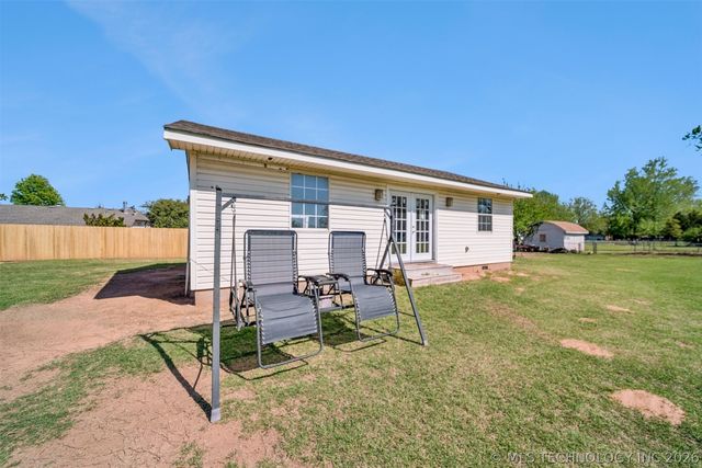 9488 E 137th Street S, Bixby, OK 74008