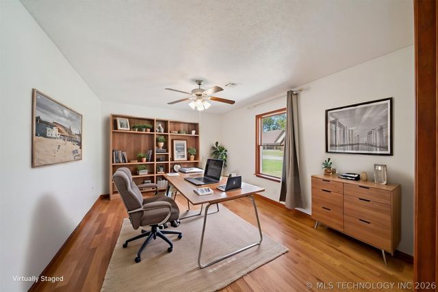 9488 E 137th Street S, Bixby, OK 74008