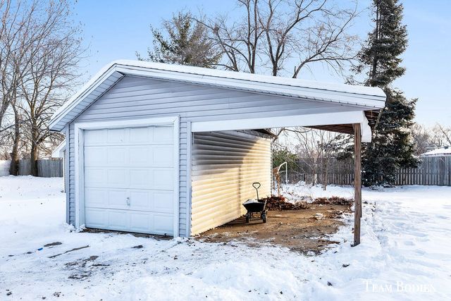 3122 Fuller Avenue, Grand Rapids, MI 49505