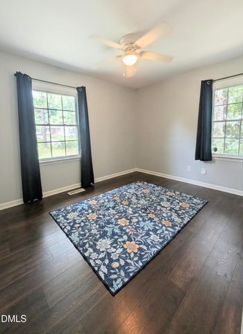 225 Ln Of Sir Kay, Garner, NC 27529
