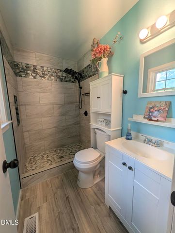 225 Ln Of Sir Kay, Garner, NC 27529