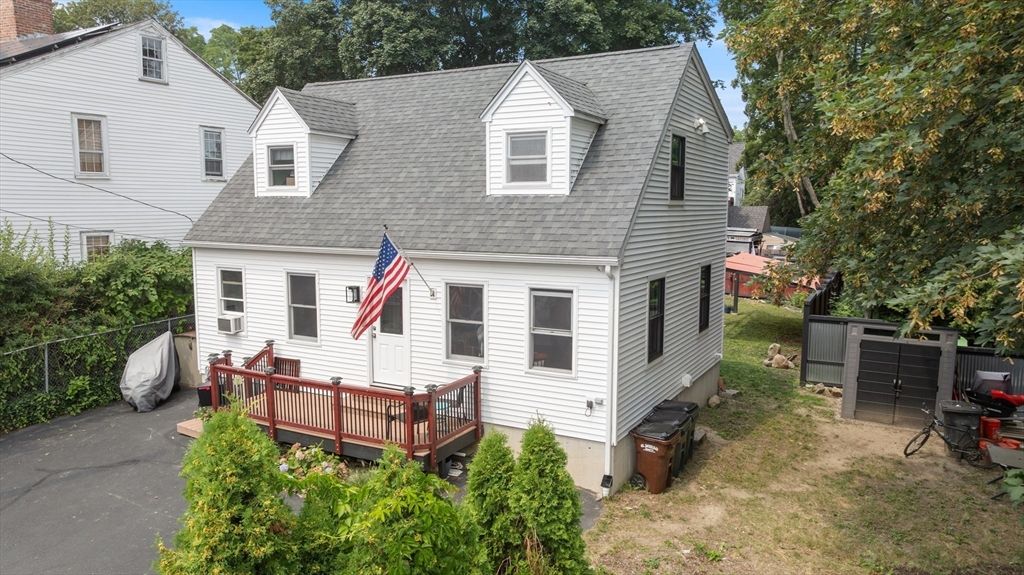 17 Linwood Place, Amesbury, MA 01913