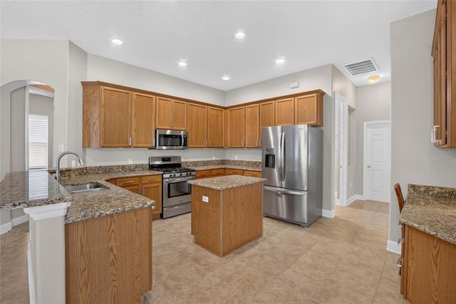 7221 BUCKS FORD DRIVE, Riverview, FL 33578