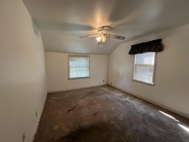 6402 W Girard AVENUE, Milwaukee, WI 53210