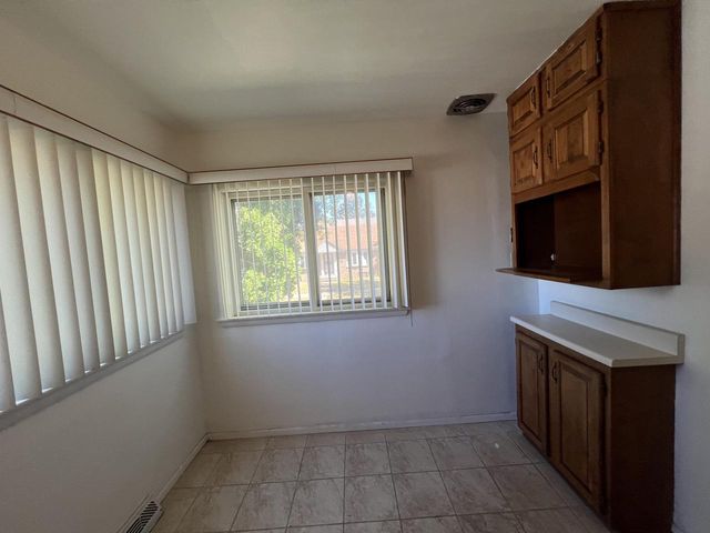 6402 W Girard AVENUE, Milwaukee, WI 53210