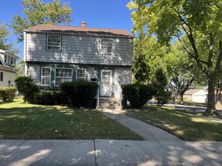 6402 W Girard AVENUE, Milwaukee, WI 53210